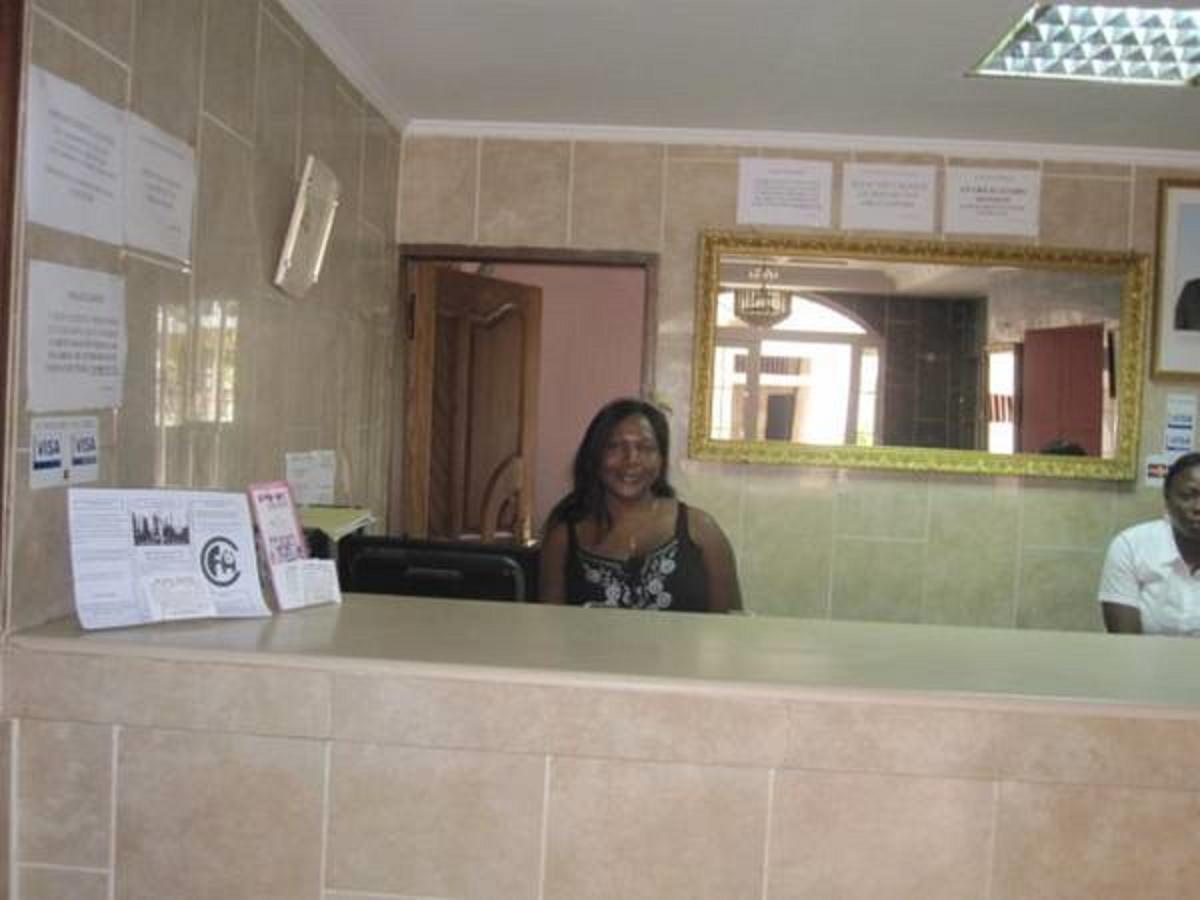 Meumi Palace Yaoundé Dış mekan fotoğraf